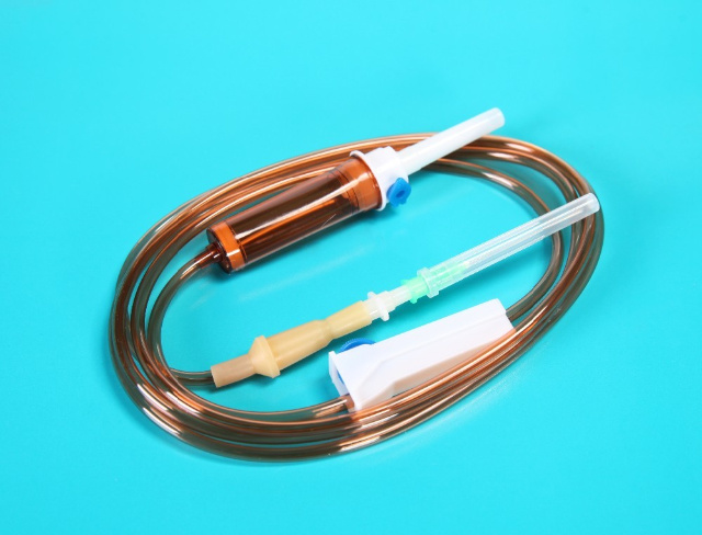 Good Price Winged Flow Regulator Disposable IV Medical Infusion Set