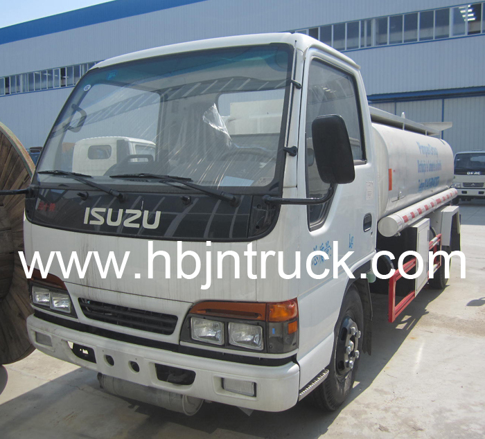 Isuzu 5000 Liters Fuel Tank Truck