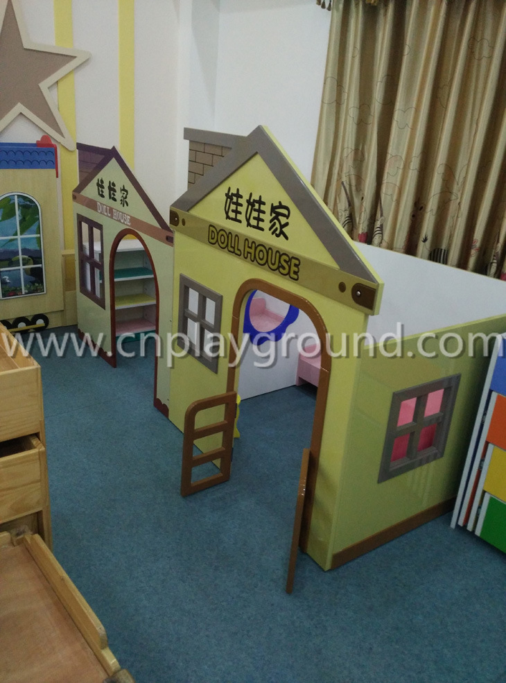 Cheapest Wooden Doll House Furniture for Kids Wooden Role Play (HC-2904)