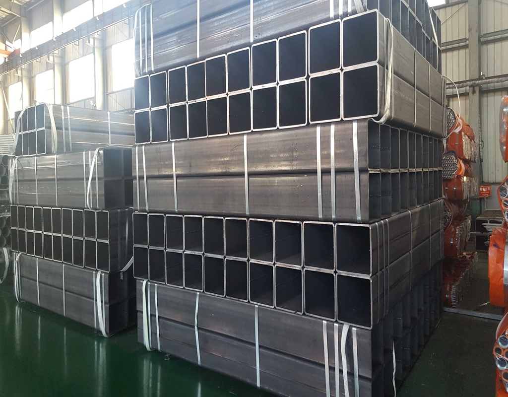 Tianjin Youfa Brand Manufacturer En10219 Standard S235jr Square/Rectagular Section Shape Steel Tube