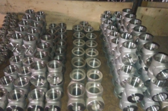 Pipe Fittings Carbon Steel Socket Tee