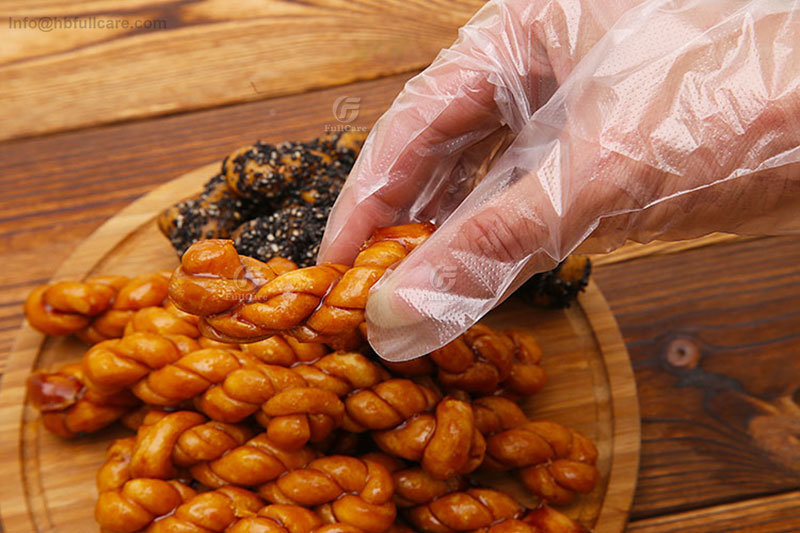 Disposable Waterproof Oilproof Restaurant Food Grade Cleaning Eaxm Medical Safety Work Transparent PE/LDPE/HDPE/TPE/CPE Plastic Hand Glove for House Kitchen Use