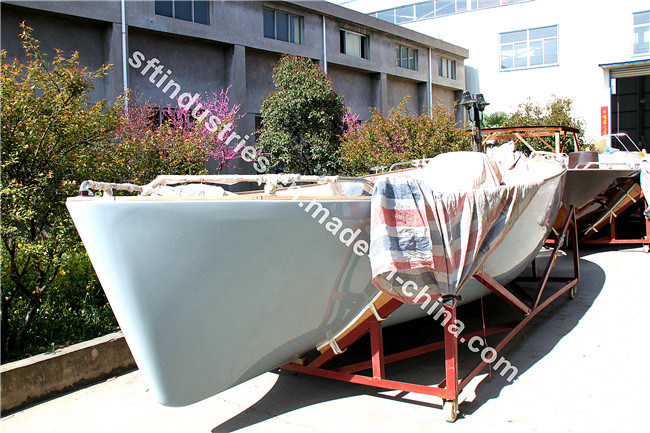 5.75m Fiberglass FRP Speed Fishing Sloepen Boat China Outboard Engine