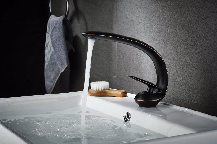 Bathroom Accessories Orb Basin Faucet with Single Handle