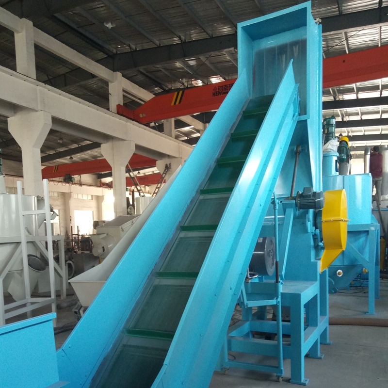 500-2000kg/H Waste Plastic Pet Bottle Crushing and Recycling Machine