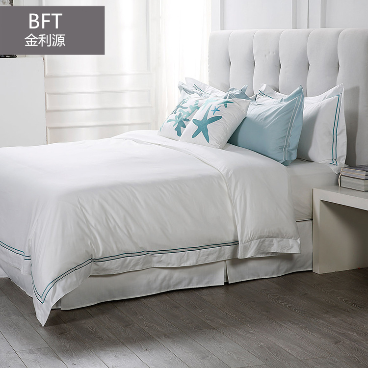 Hotel White Cotton Bed Line/Home Bedding in Set