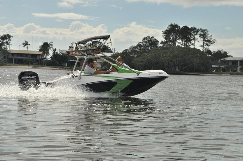 15FT Outboard and Fiberglass High 4 Seats Super Sport Boat