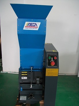 Cutting Machine for Hard Plastic Material