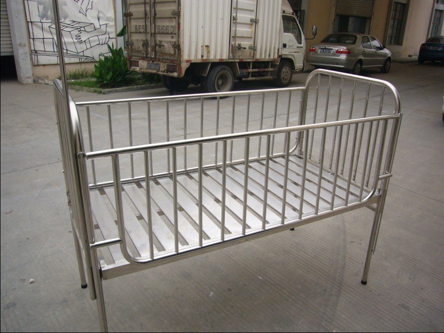 Thr-CB12 Hospital Stainless-Steel Child Bed