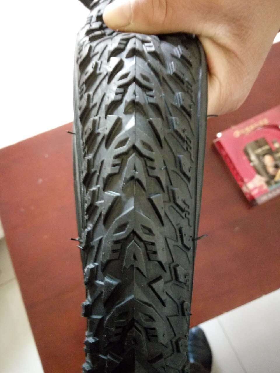 Good Quality MTB Mountain Bicycle Nylon Tyre 27*1 1/4 26X2X1-3/4