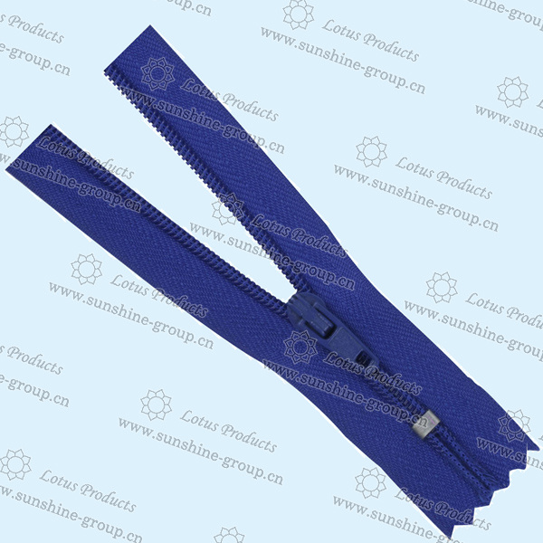 5# Nylon Zipper 71cm, a/L, O/E, Black with Small Order