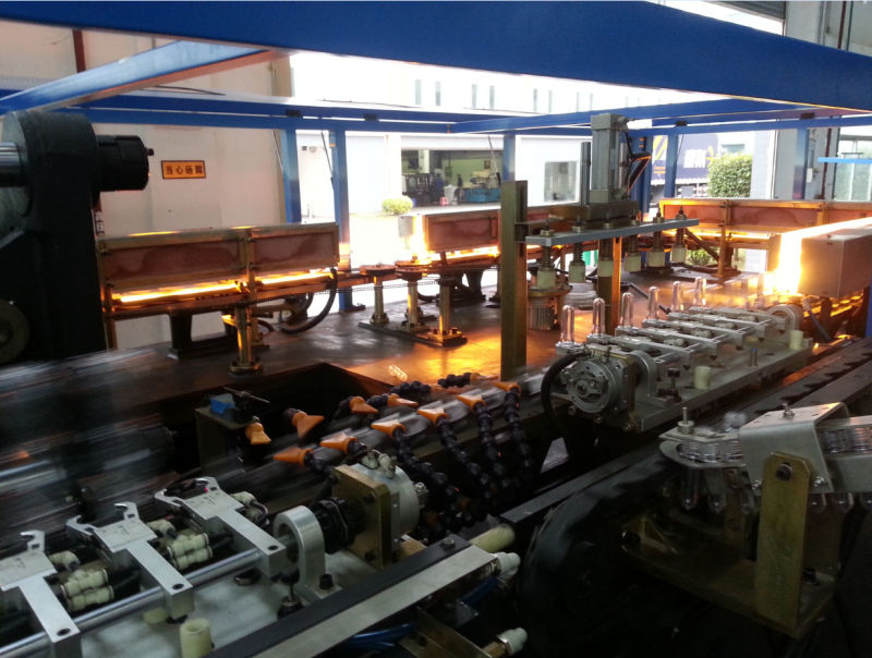 4000 Bottles Per Hour Automatic Pet Bottle Blower/Blow Moulding Machine (CE certificated)