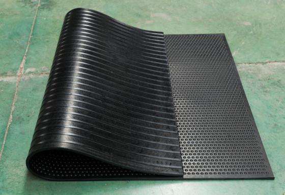 Pebble Hexagon Anti-Slip Horse Stall Rubber Mat