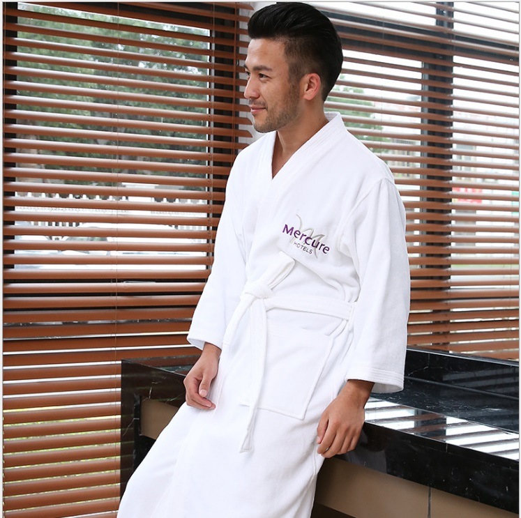 Good Quality Velvet Terry Hotel Bathrobe with Trimming