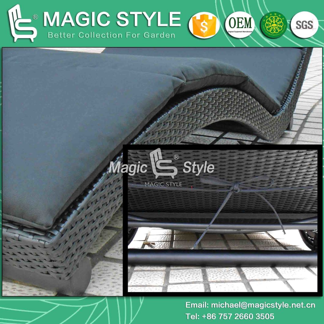 Outdoor Sun Lounge with Cushion for Stackable Garden Sunlounger Wicker Sun Bed Rattan Daybed Leisure Wiker Sun Lounger (Magic Style)