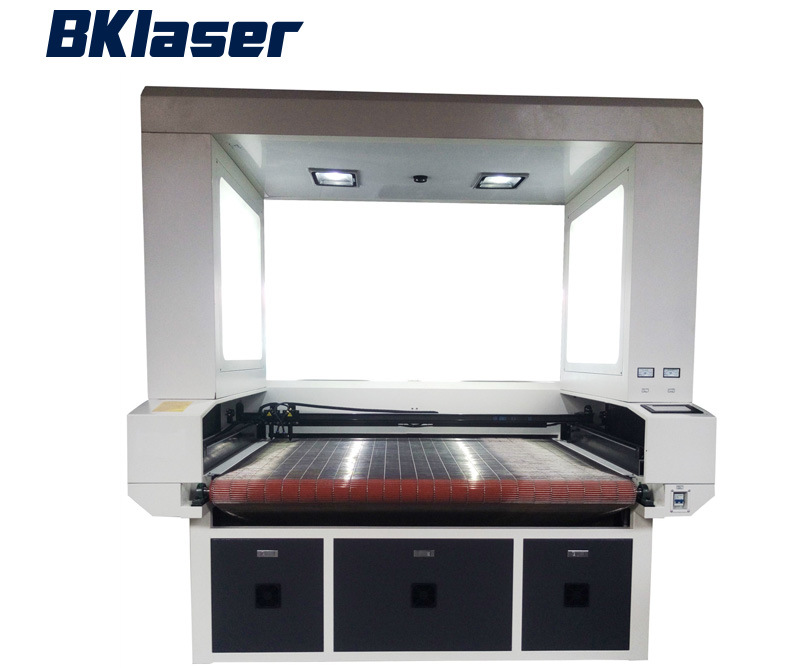 2018 New Design Large Format CCD Camera Positioning CO2 Laser Cutting Machine