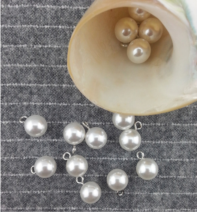 2017 Hot Sale Fashion Design Pearl Button with Metal Shank for Women Clothes