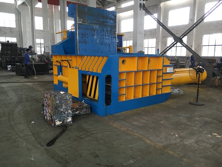 Hydraulic Waste Metal Compactor