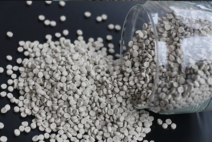 Plastic Desiccant Masterbatch for PE, PP, PS or HIPS Recycled Material