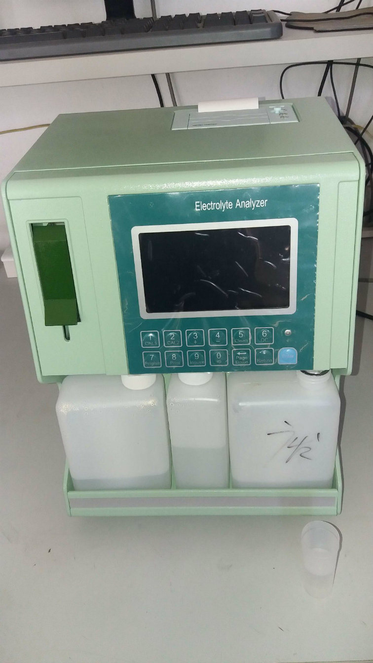 Ea-1000b Best Seller Medical Automatic Electrolyte Analyzer, 60 Test/Hour