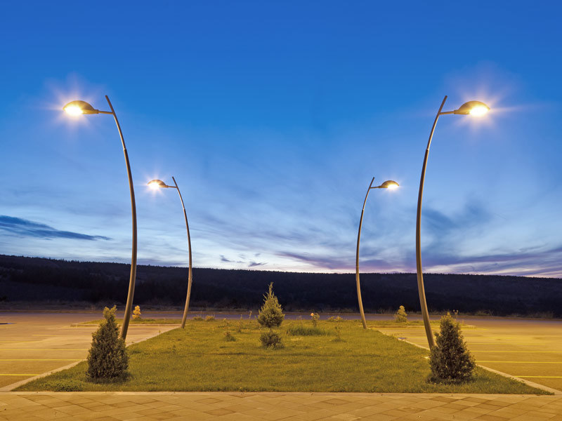 Hop DIP Galvanized Street Lighting Pole with Double Arms