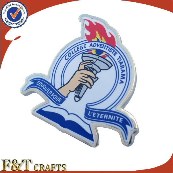 China Factory Custom Metal Pin Badge with Your Own Design (FTBG1451A)