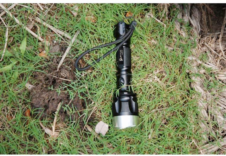 Police Man CREE Q5 LED Rechargeable portable Flashlight