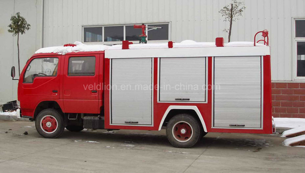 China Brand Dongfeng Mini 2, 000 Liter Water Tank Fire Fighting Truck, Right Hand Drive, Euro 3 Emission Standard