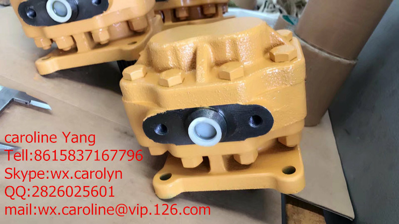 Factory~Parts Number: 07441-67503 for Bulldozer Machine Model: D65 HD460 Steering Pump for Komatsu Work Pumps Dump Trucks Gear Pump