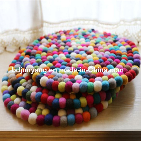 Table Decoration Green Color Wool Ball Pads