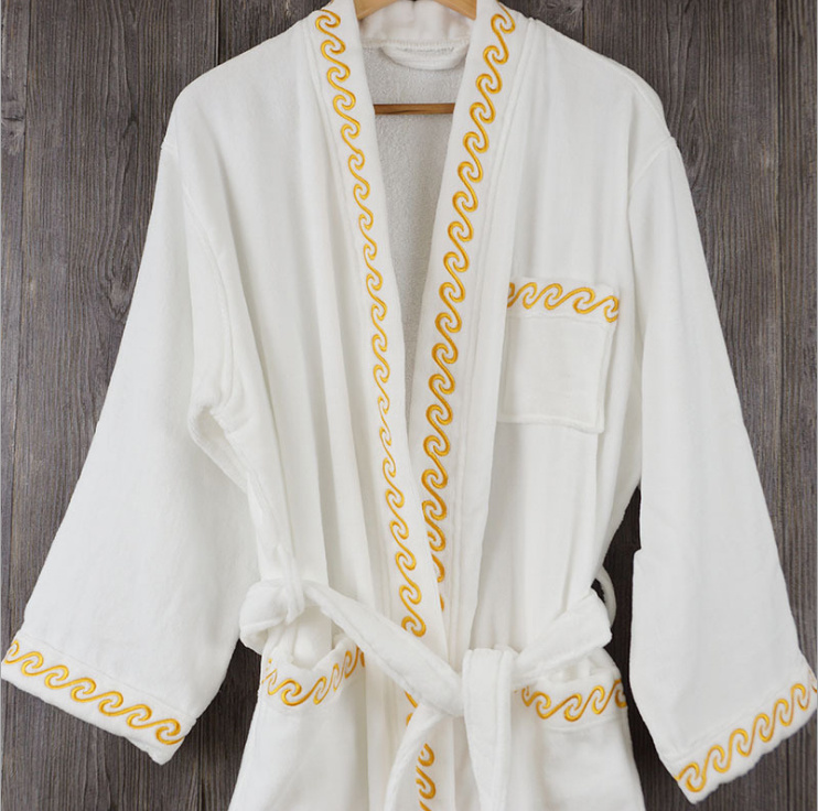 100% Cotton Terry Embrodiery Bath Robe for Star Hotel