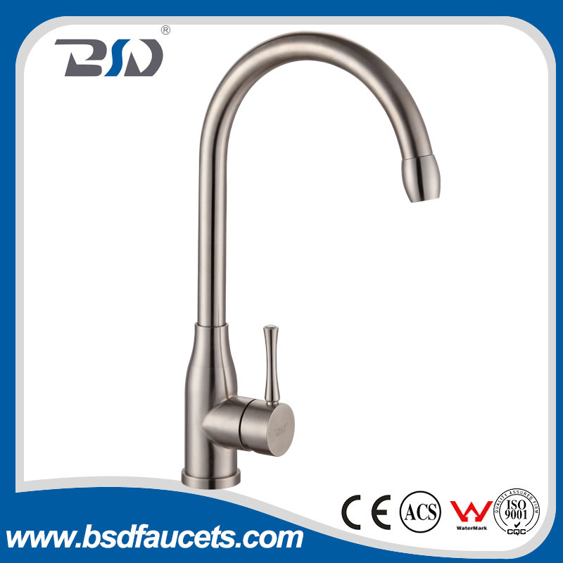 SUS304 Stainless Steel Rust Free Single Handle Kitchen Faucet Unleaded