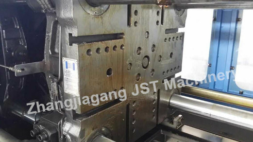 Horizontal Plastic Pail Injection Moulding Making Machine