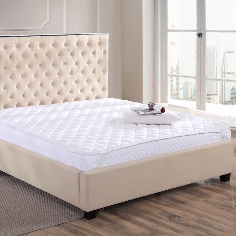 Hot Selling White Color Polyester Waterproof Hollow Fiber Mattress Protector