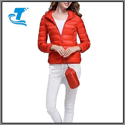 Fashionable Ultra Hooded Light Puffer Down Jacket