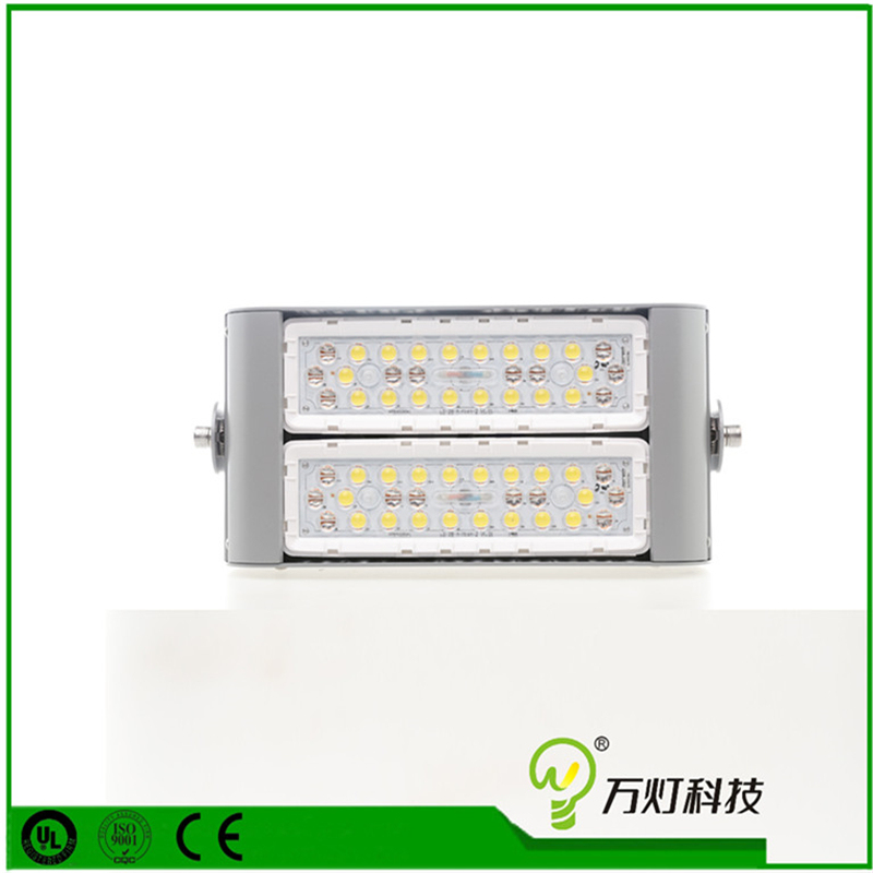 Outdoor Waterproof 100W LED Floodlight for Stadium Lighting