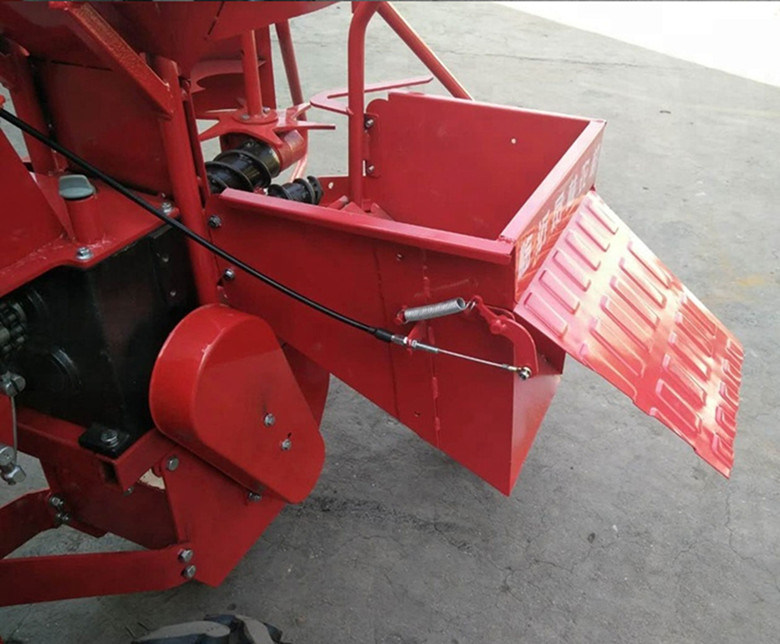 Agricultural Equipment Mini Corn Harvester for Sale