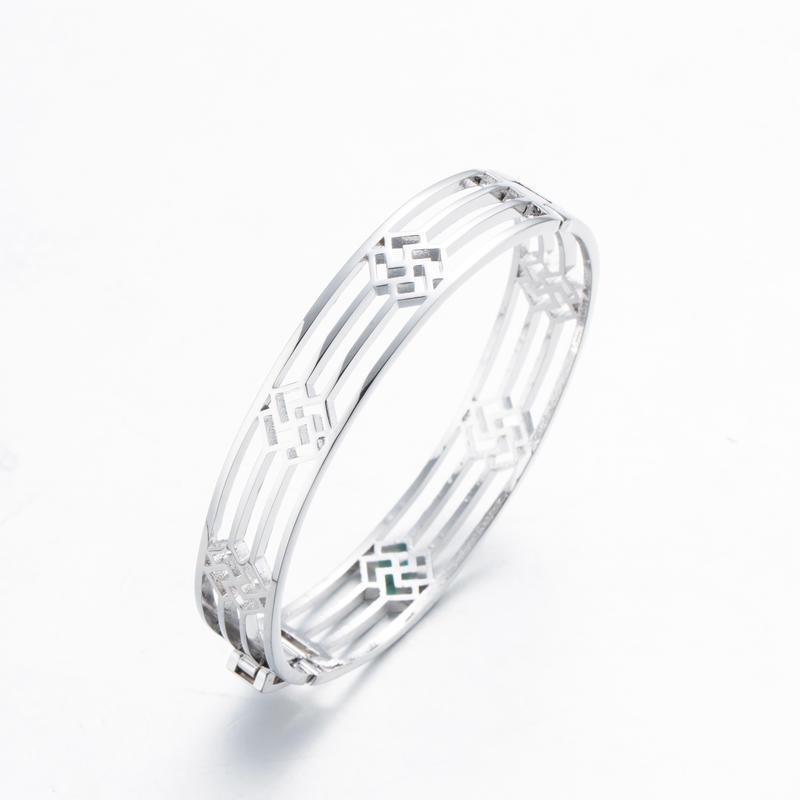 2016 Snowflake Shape Silver Zinc Alloy Bangle