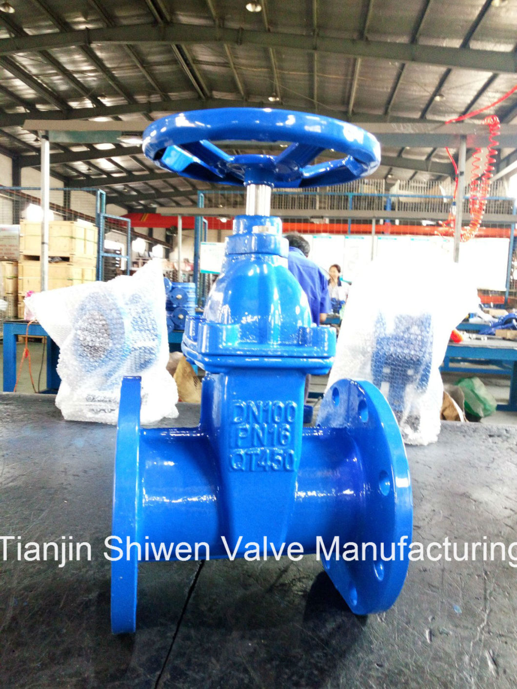 Non-Rising Stem Resilient Seated Gate Valve Pn16