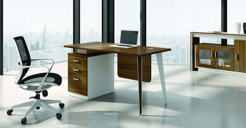 Good Quality Melamine Staff Office Computer Table with Metal Frame (CM75)