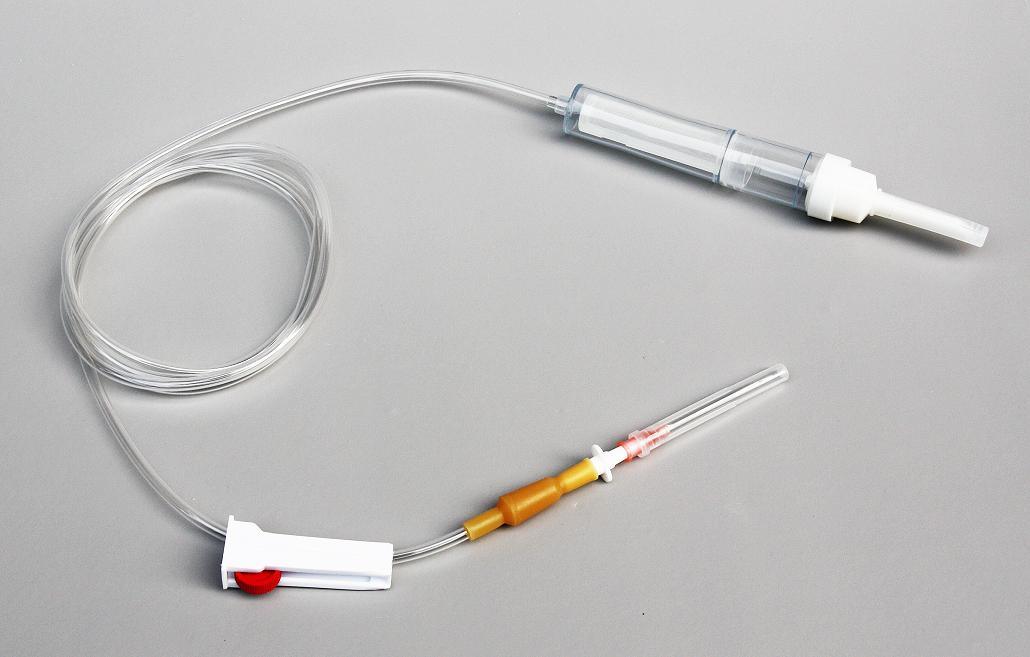 Disposable Blood Transfusion Set with Needle