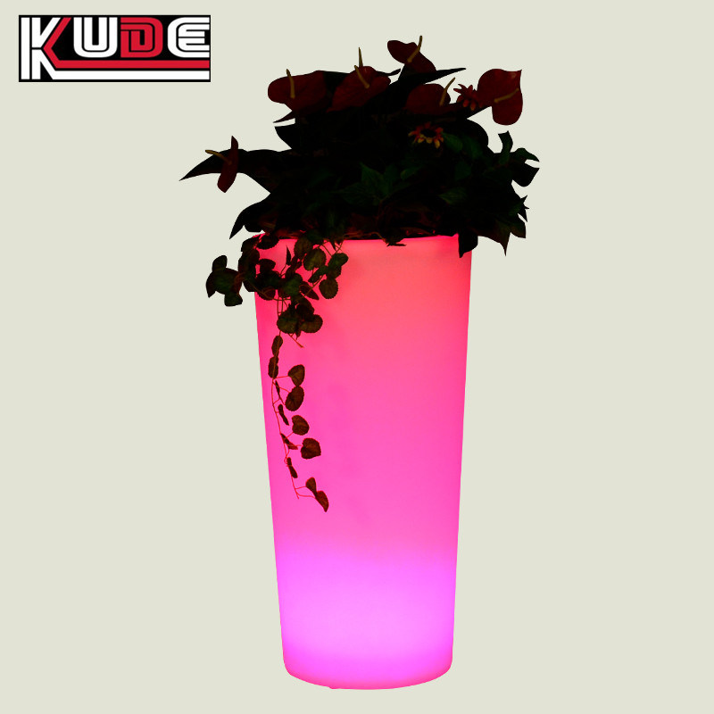 Solar Lighted Flower Pots and Planters LED Plastic Flower Pots