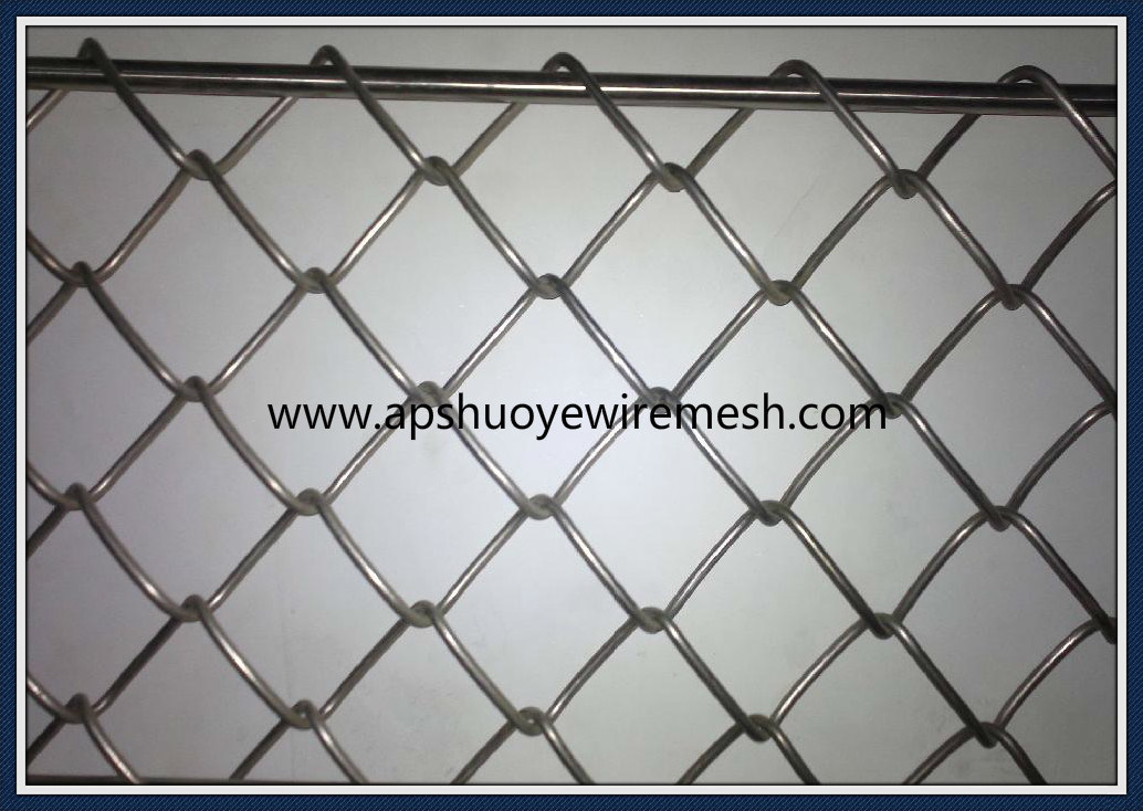 PVC Galvanized Welded Wire Mesh Chain Link Fence for Playground