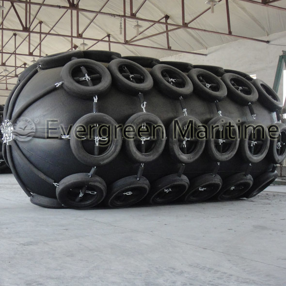 4.5 M X 9.0 M Yokohama Typ Pneumatic Rubber Fenders/ Defense From China