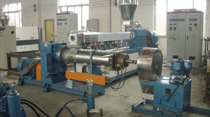 Co-Rotating Twin-Screw Extrusion Granulation Line