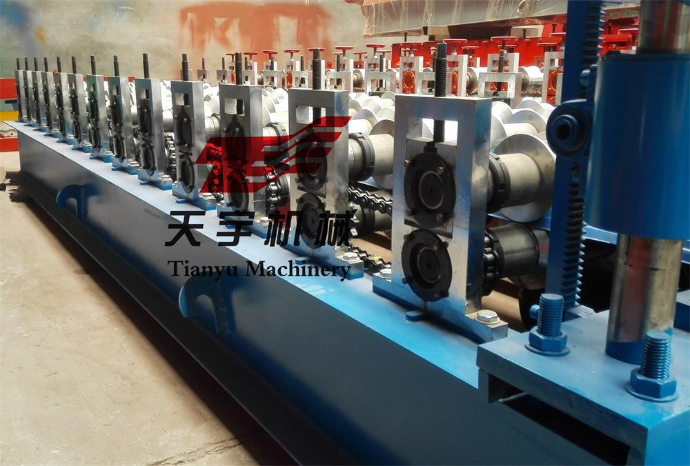 Cold Press Machinery Steel PPGI Coil Glazed Roof Tile Roll Forming Machine