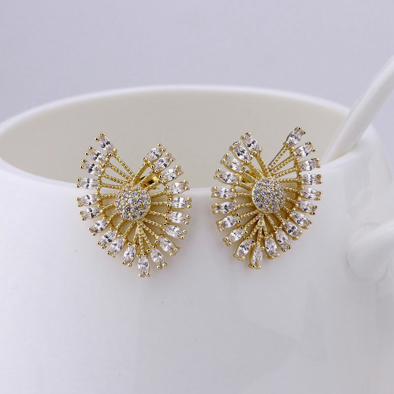 Girl's 18K Gold Plated Fancy Stud Earring Fashion Jewelry for Engagement