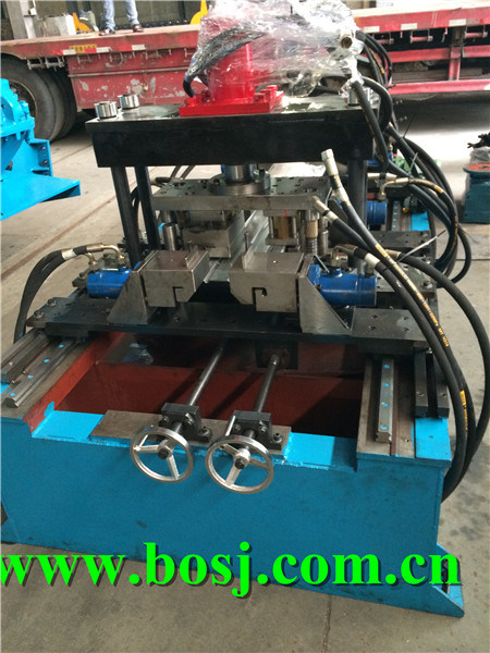 Galvanized Bottom Plate Stereo Garage Roll Forming Machine Supplier Singpore