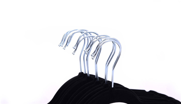 Achino Black Velvet Clothes Hangers with Clips