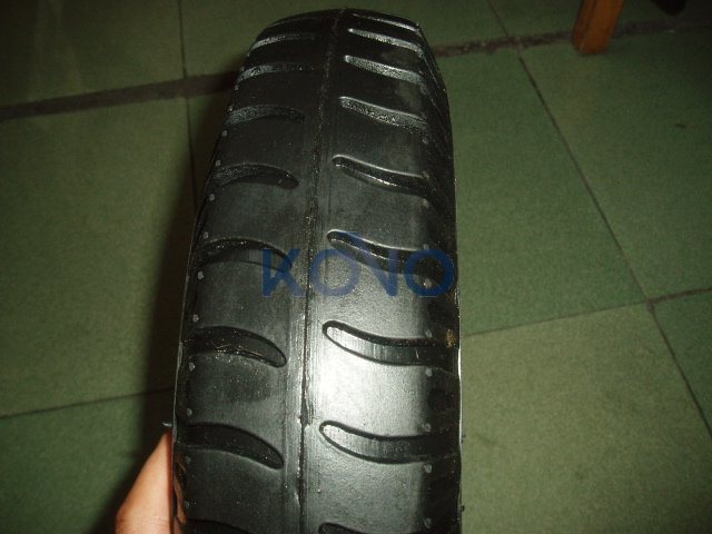400-8 Lug Patter Tyre and Tube for Wheelbarrow